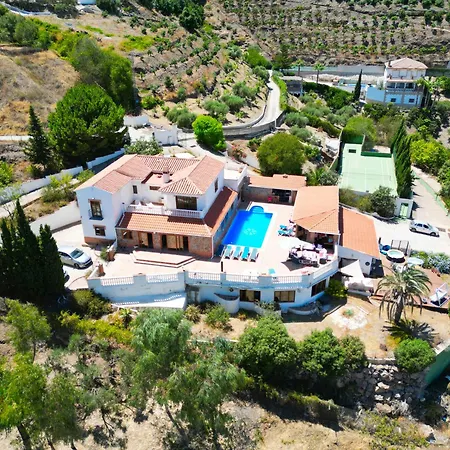 Villa Casa Jane Large 7 Bed With Private Pool And Tennis Court